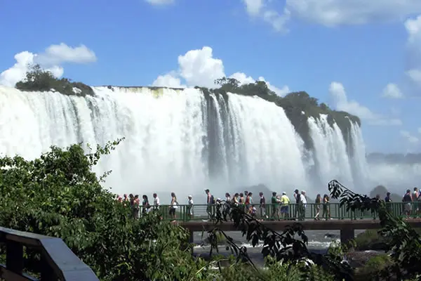 レンソイスとイグアスの滝のツアー